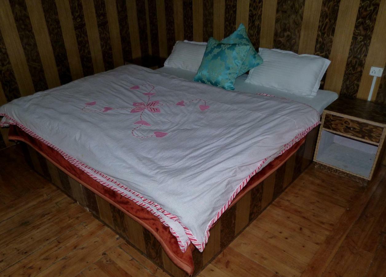 Kolong Retreat Hotel Kolang Esterno foto